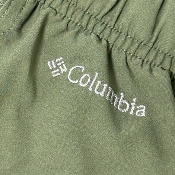 Columbia Men's Shorts Size Medium, Green, Lightweight Thin Breathable - Picture 3 of 4